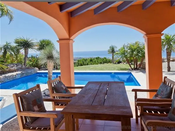 Villa Hoja Estepona Spain
